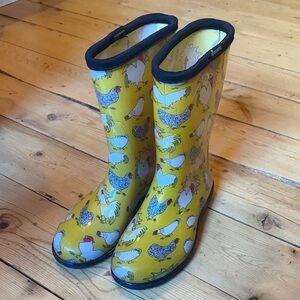 Sloggers Yellow Chicken Pattern Boots